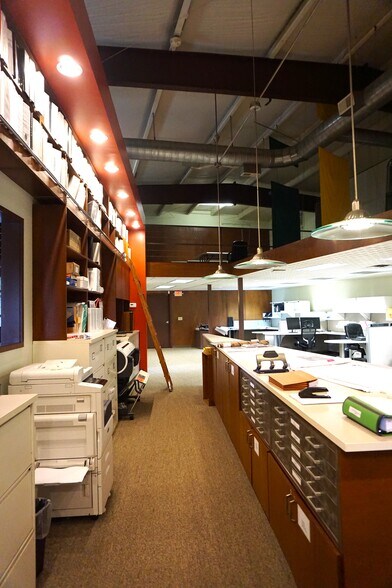 More Photos Of 4103 New Court Ave, Syracuse Warehouse For Lease