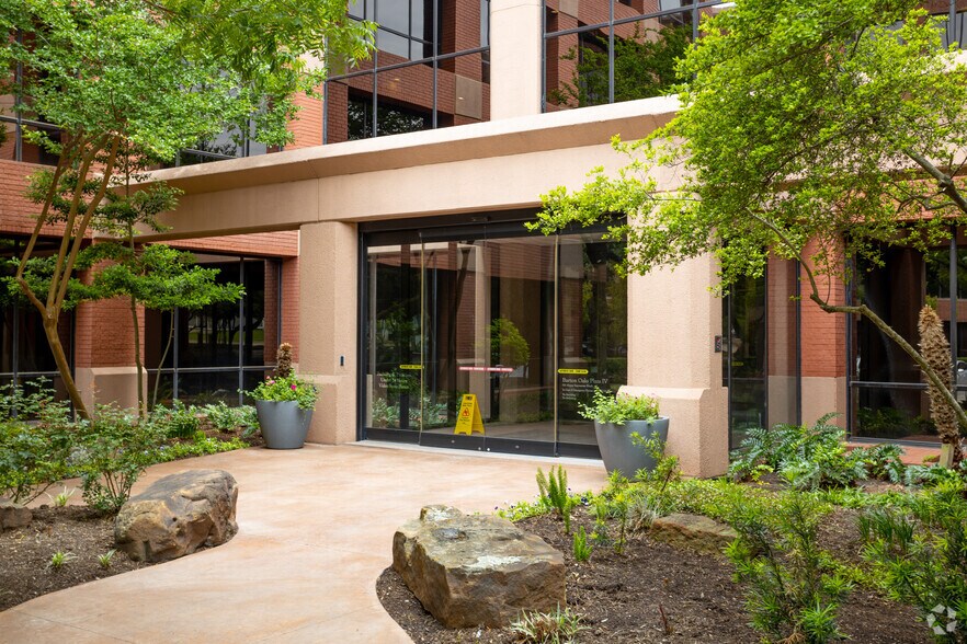 More Photos Of 901 S Mopac Expy, Austin Office For Lease