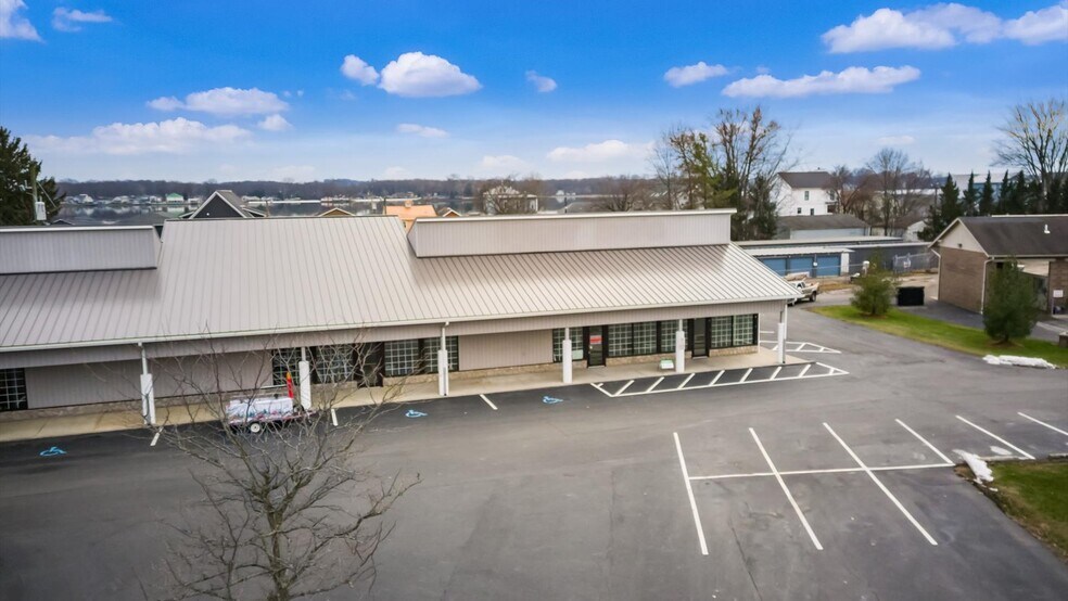 More Photos Of 4675 Walnut St, Buckeye Lake Unknown For Lease