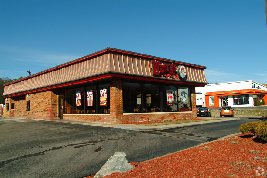 Primary Photo Of 6824 Hull Street Rd, Richmond Fast Food For Sale