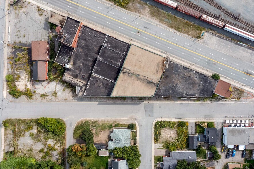 More Photos Of 185-227 Lorne St, Sudbury Flex For Sale