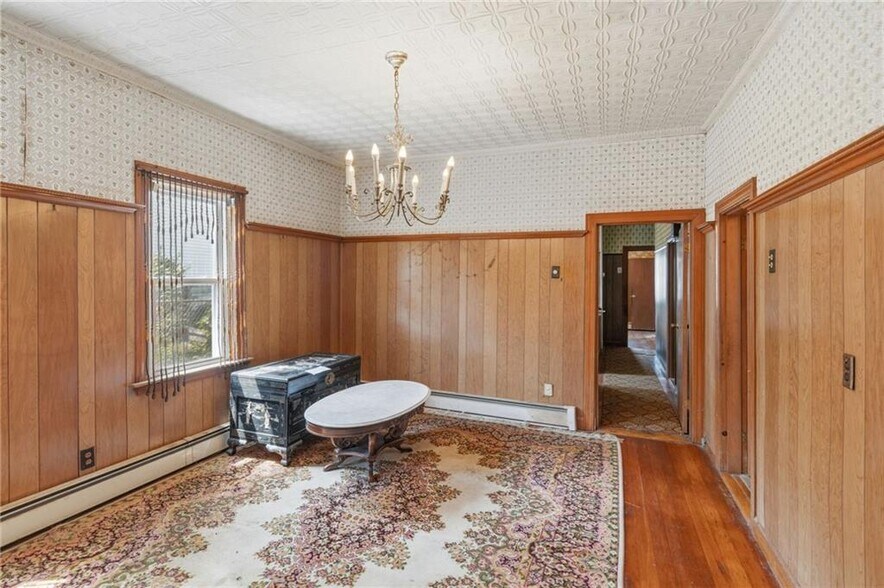 More Photos Of 400 Thames St, Bristol Multifamily For Sale