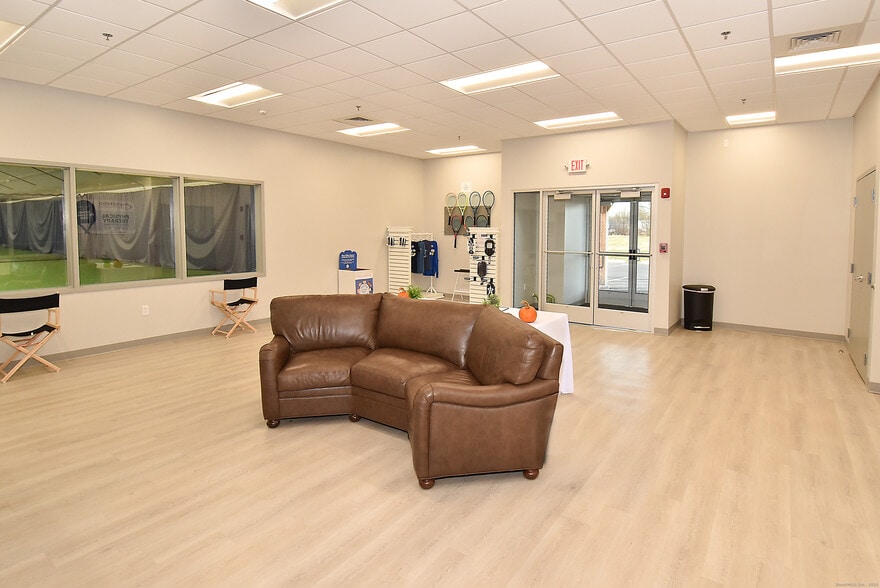 More Photos Of 55 Lower Butcher Rd, Ellington Sports And Entertainment For Sale