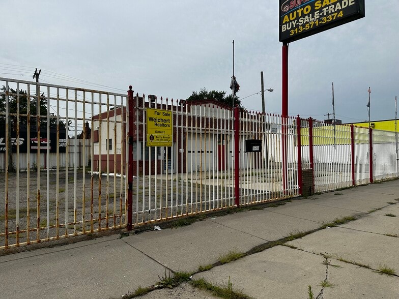 More Photos Of 14150 E 8 Mile Rd, Detroit Auto Repair For Sale