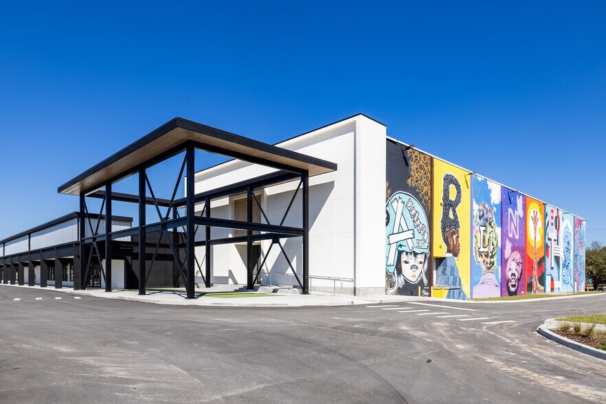 More Photos Of 903 University Blvd N, Jacksonville Unknown For Lease