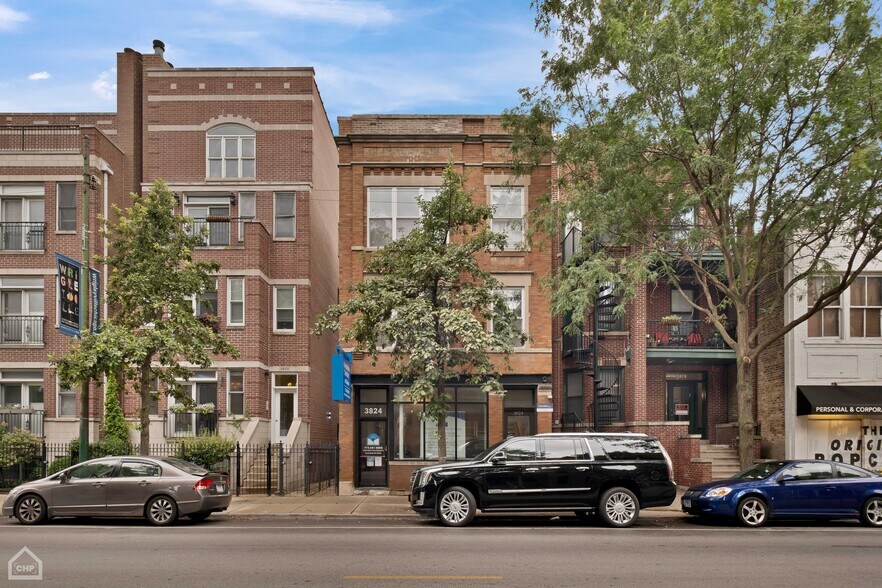 Primary Photo Of 3824 N Clark St, Chicago Storefront Retail Residential For Sale