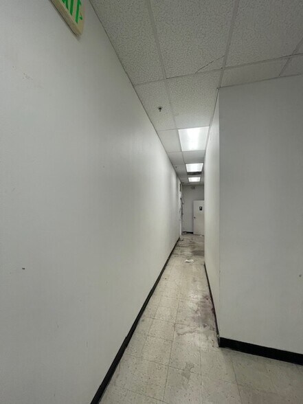 More Photos Of 22000-22028 Avalon Blvd, Carson Unknown For Lease