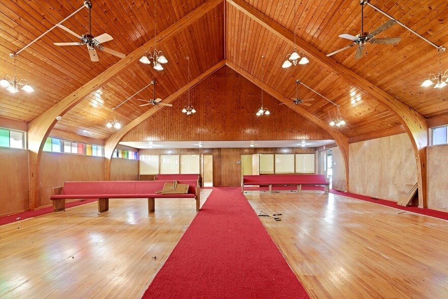 More Photos Of 105 Goldenrod Ave, Ozawkie Industrial For Sale