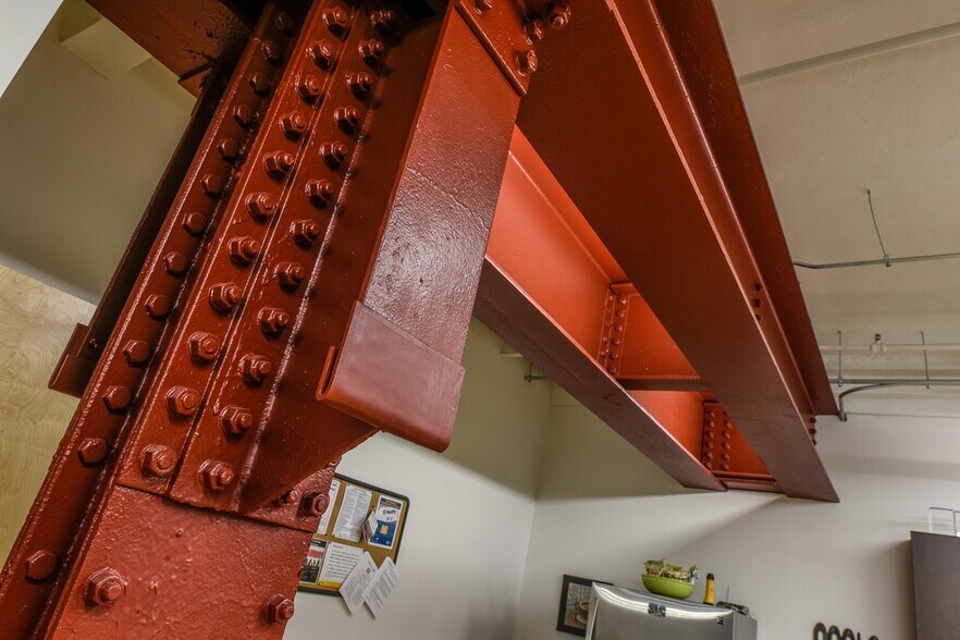 More Photos Of 701 Seneca St, Buffalo Light Manufacturing For Lease