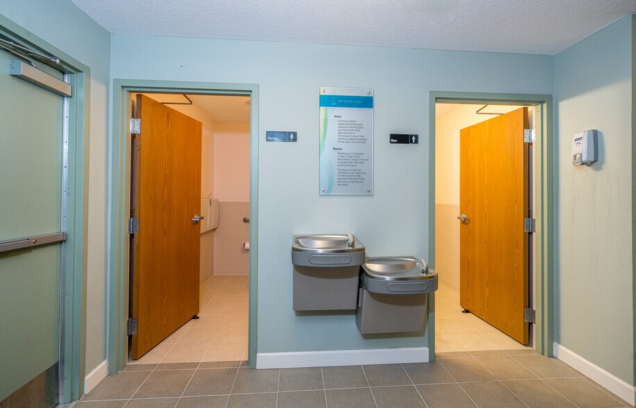 More Photos Of 3430 Colwell Ave, Tampa Religious Facility For Sale