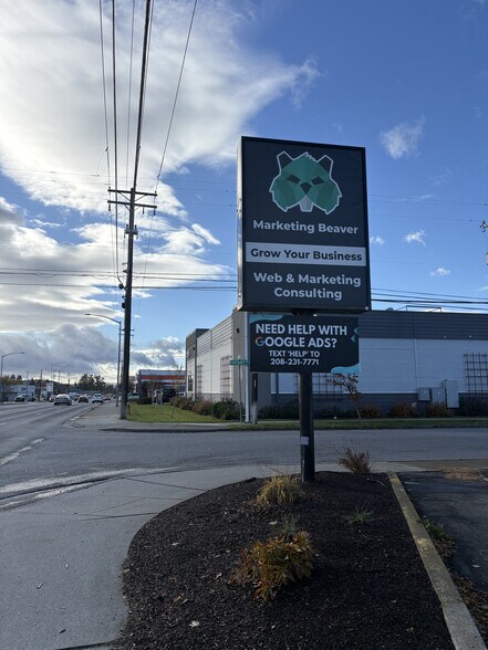 More Photos Of 2801 N Government Way, Coeur d'Alene Light Manufacturing For Sale