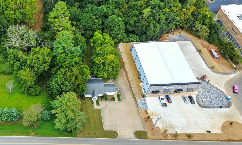 More Photos Of 451 Rossview Rd, Clarksville Office For Sale