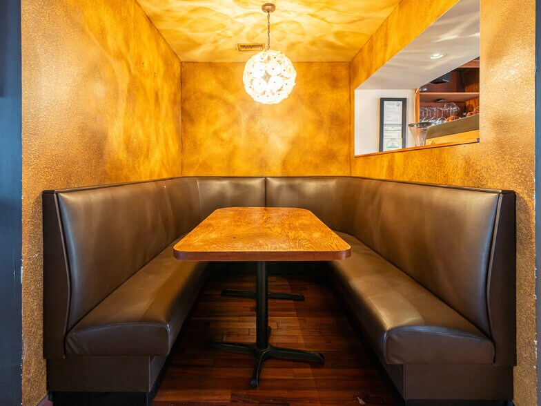 More Photos Of 24-28 Wall St, Asheville Storefront Retail Office For Lease