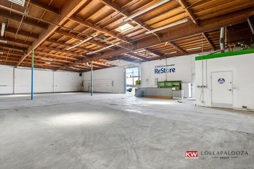 More Photos Of 400-410 S Irwindale Ave, Azusa Warehouse For Lease