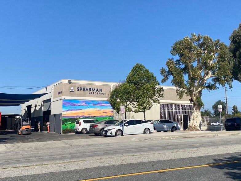Primary Photo Of 9211 Greenleaf Ave, Santa Fe Springs Warehouse For Sale