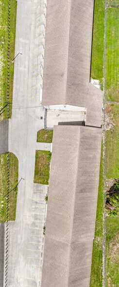 More Photos Of 9610 Harney Rd, Thonotosassa Warehouse For Sale