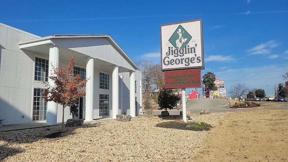 More Photos Of 685 Historic 165 hwy, Branson Storefront For Sale