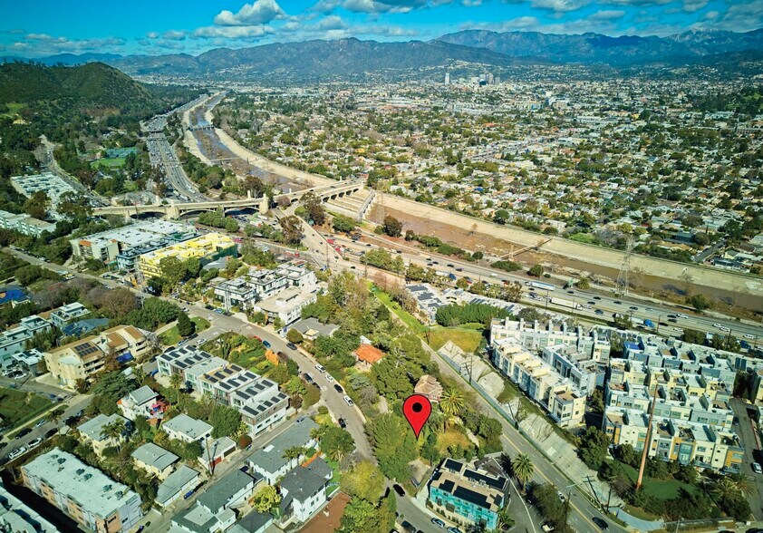 More Photos Of 2829 Waverly Dr, Los Angeles Land For Sale