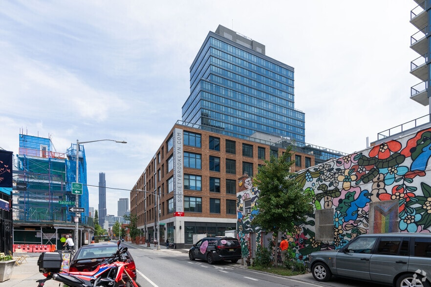 More Photos Of 500 Degraw St, Brooklyn Apartments For Lease