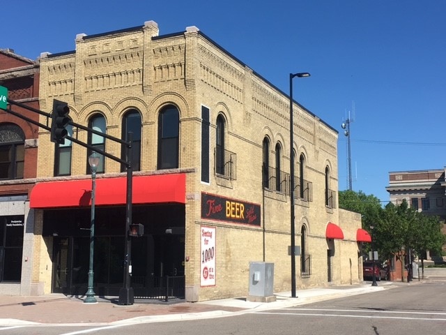 Primary Photo Of 801 W St Germain St, Saint Cloud Restaurant For Sale