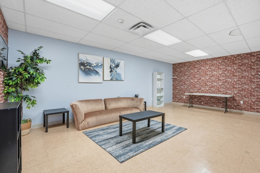 More Photos Of 434-440 High St, Holyoke Storefront Retail Office For Sale