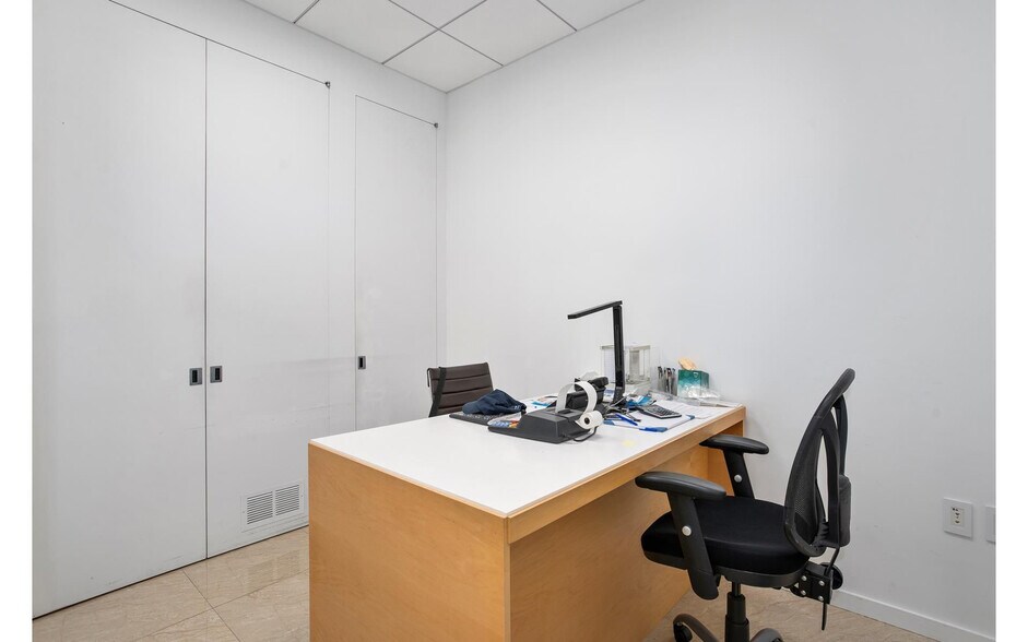 More Photos Of 50 W 47th St, New York Office Residential For Sale