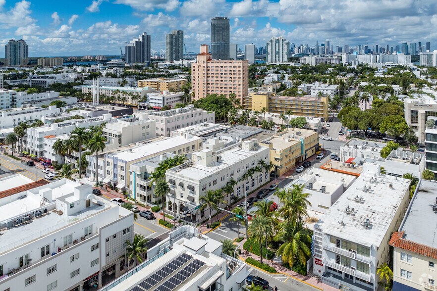 More Photos Of 860 Collins Ave, Miami Beach Hotel For Lease