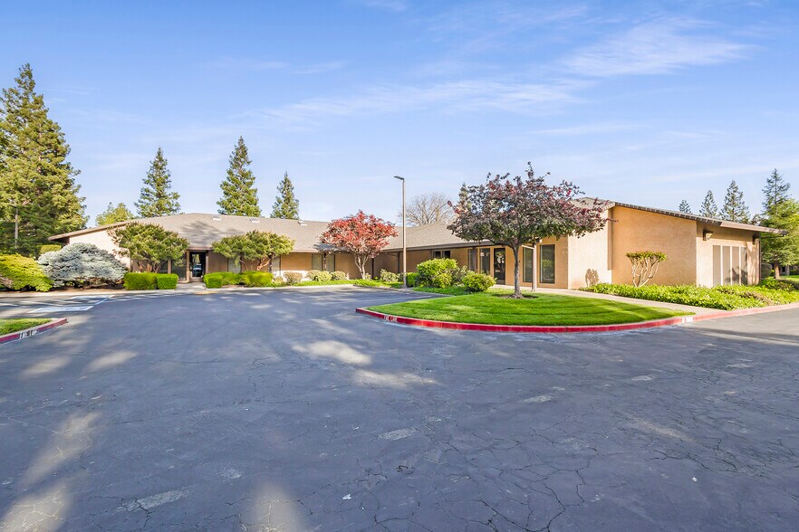 More Photos Of 1367 E Lassen Ave, Chico Office For Sale
