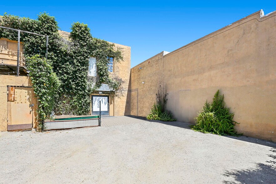 More Photos Of 143-145 W Grand Ave, Escondido Storefront Retail Residential For Sale