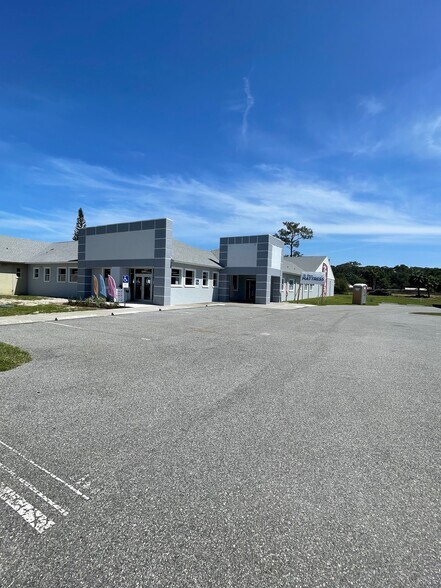 More Photos Of 3325 W New Haven Ave, Melbourne General Retail For Sale