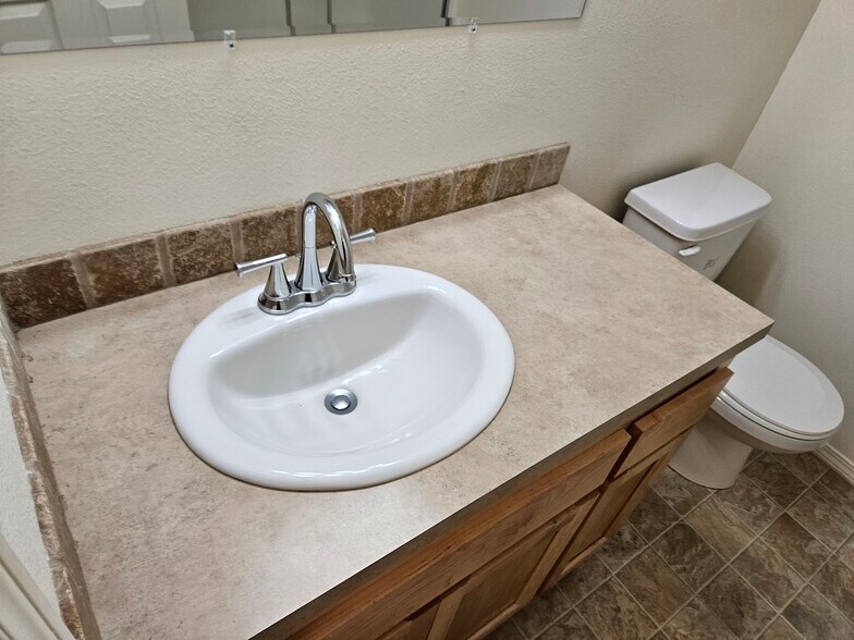 More Photos Of 540 W 3rd Ave, Junction City Apartments For Sale