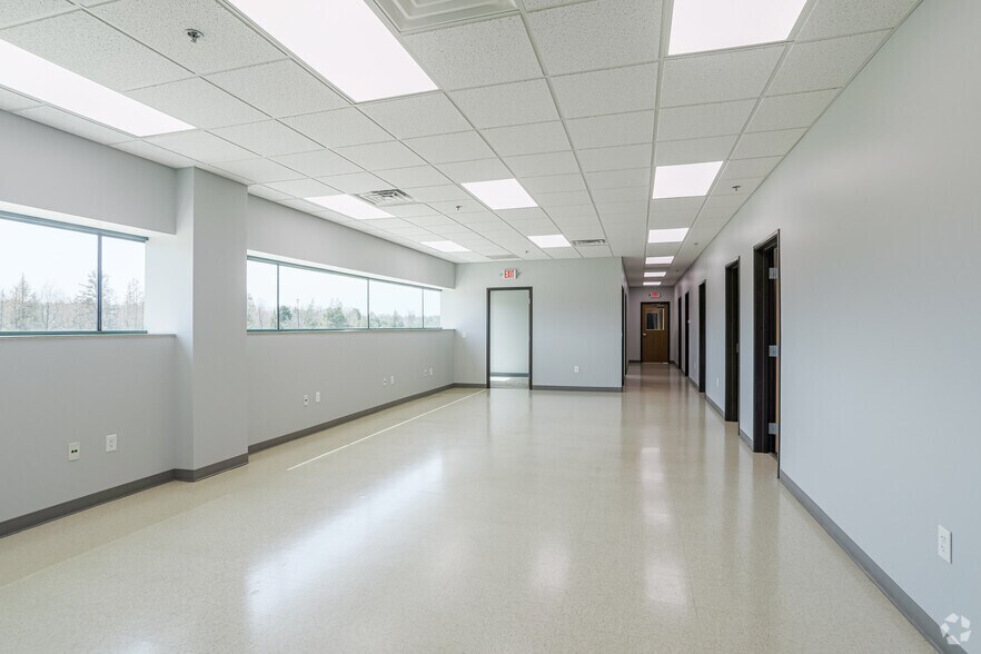 More Photos Of 1060 Commerce Dr, Farwell Manufacturing For Lease