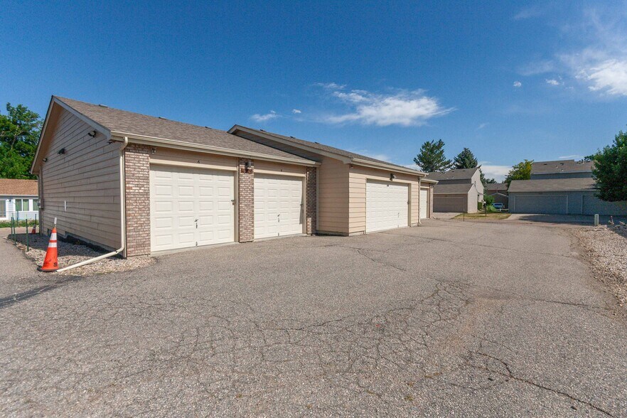 More Photos Of 4194-4208 N Garfield Ave, Loveland Office For Sale