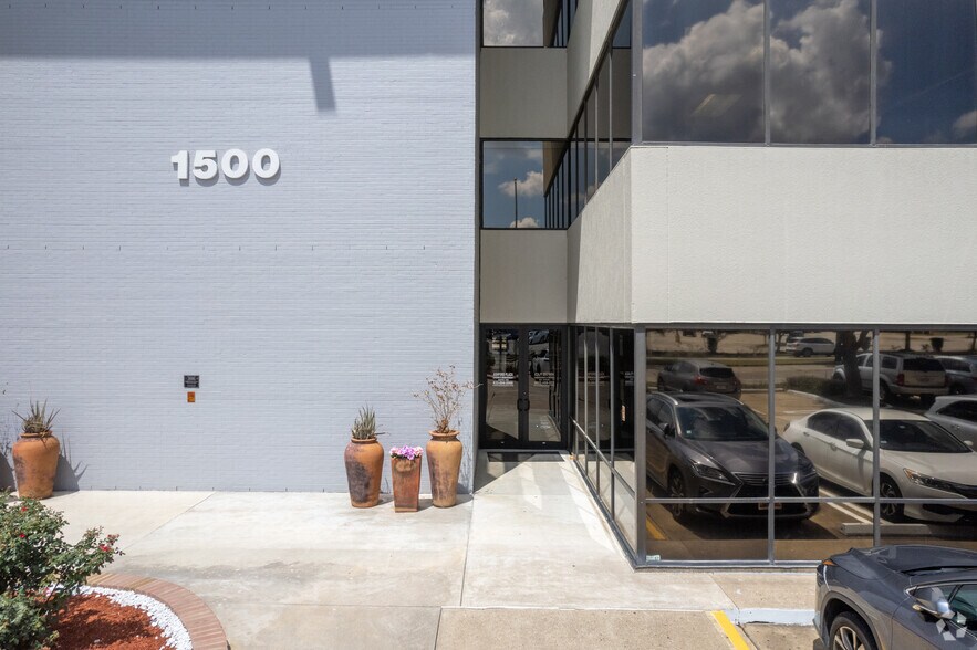 More Photos Of 1500 S Dairy Ashford Rd, Houston Medical For Lease