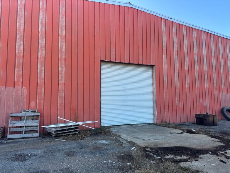 More Photos Of 109 Epps St, Gordon Warehouse For Lease
