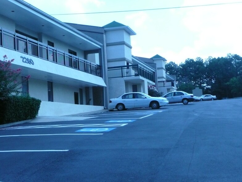 More Photos Of 2260 Northlake Pky, Tucker Unknown For Lease