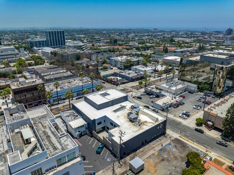 More Photos Of 2101 Wilshire Blvd, Santa Monica Medical For Sale