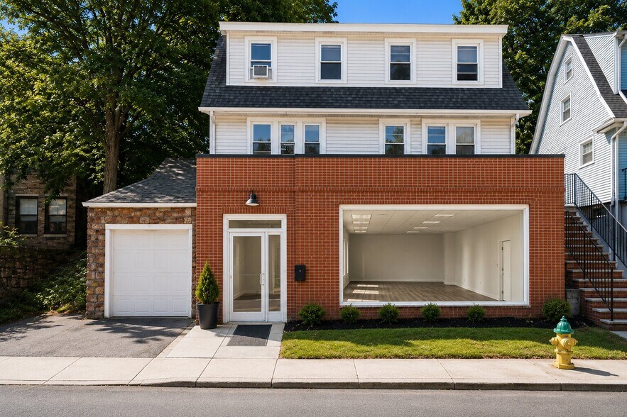 Primary Photo Of 44 N Central Ave, Hartsdale Storefront Retail Residential For Lease