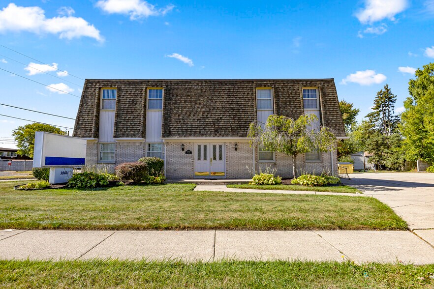 More Photos Of 30401 Utica Rd, Roseville Office For Sale
