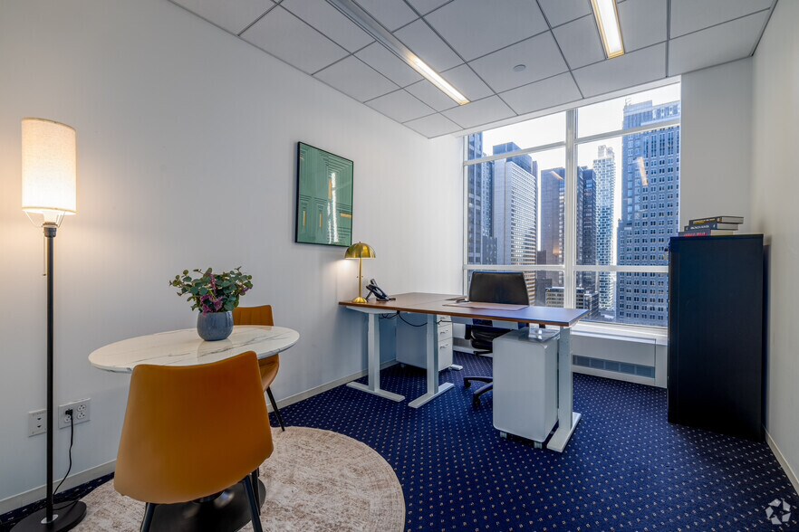 More Photos Of 1330 Avenue of the Americas, New York Coworking Space