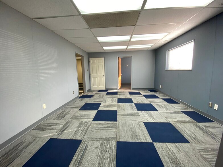 More Photos Of 2290 E Hill Rd, Grand Blanc Medical For Sale