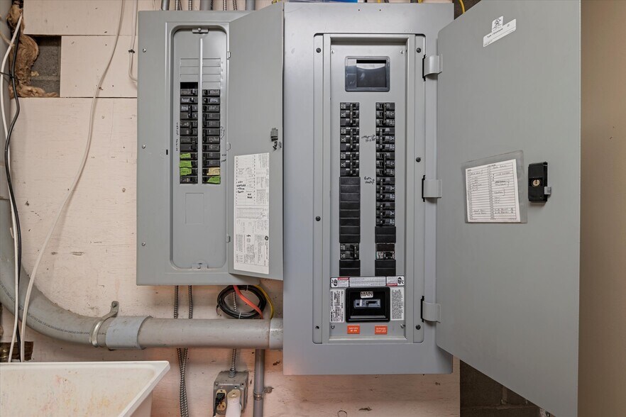 More Photos Of 309 Main St, Emlenton General Retail For Sale