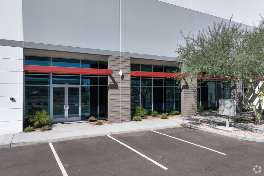 More Photos Of 3232 S 48th St, Phoenix Warehouse For Lease