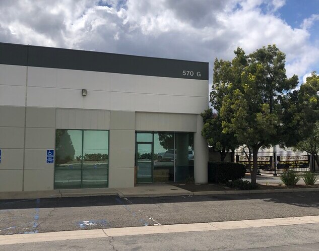 More Photos Of 570 Central Ave, Lake Elsinore Distribution For Lease