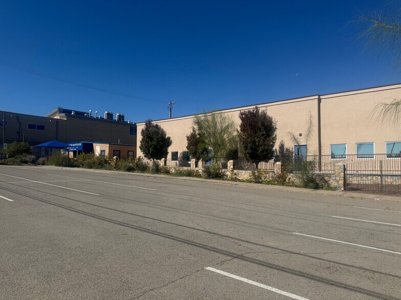 More Photos Of 2191 Sun Country Dr, El Paso Schools For Sale