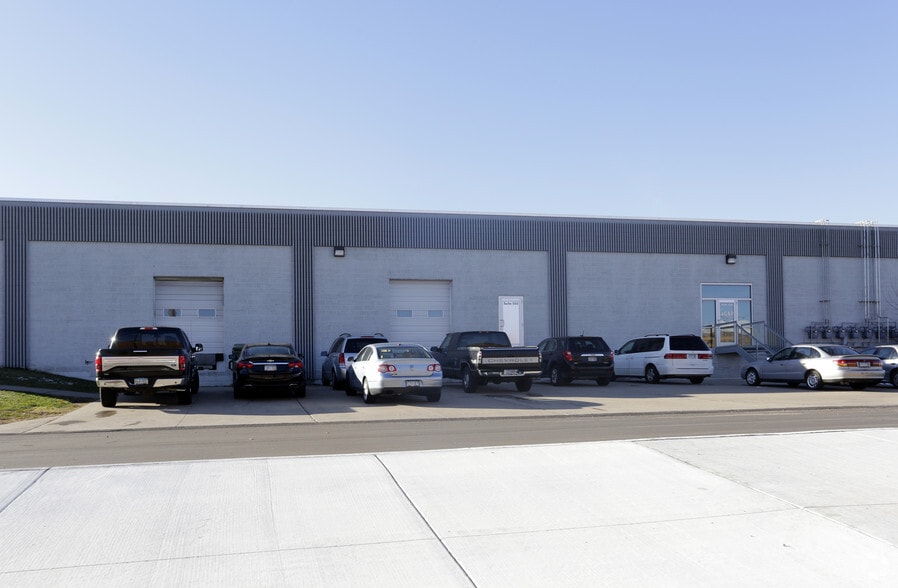 Primary Photo Of 7900 Excelsior Blvd, Hopkins Warehouse For Lease