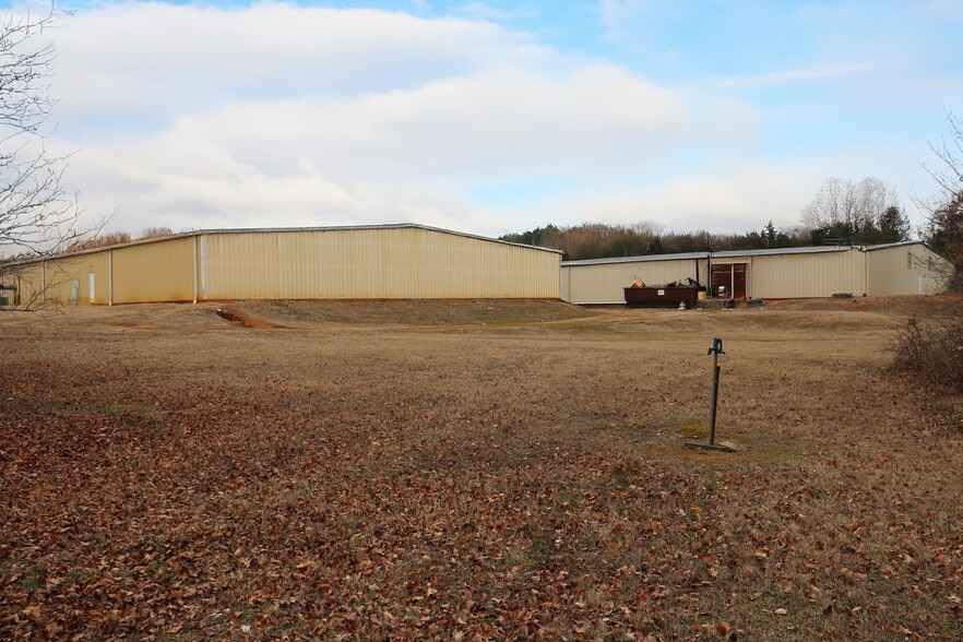 More Photos Of 5693 Old Salisbury Rd, Lexington Warehouse For Sale