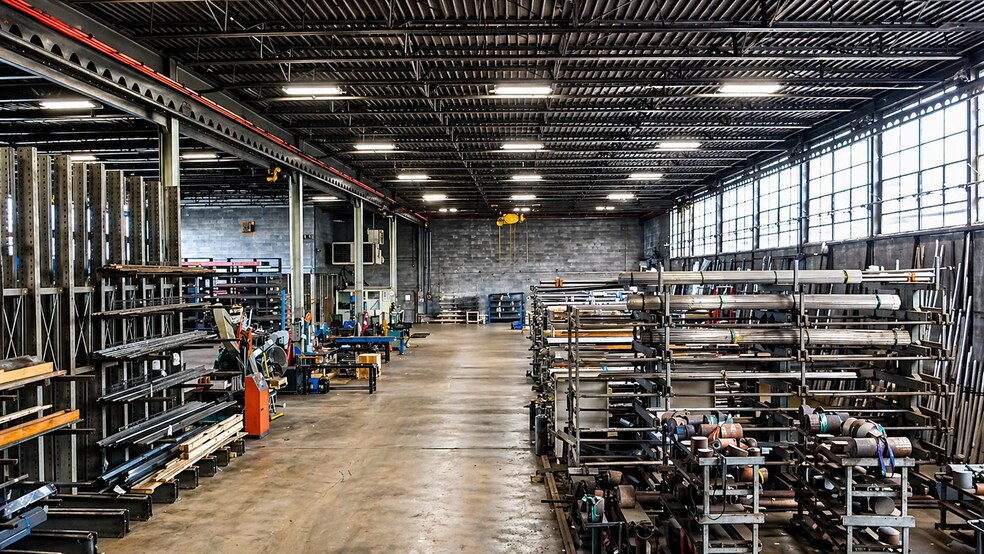 More Photos Of 105 S Keystone Ave, Indianapolis Warehouse For Lease