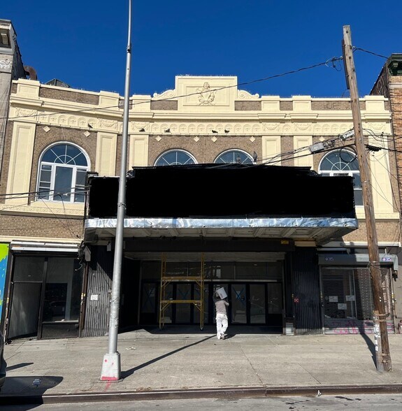 More Photos Of 11709 Hillside Ave, Richmond Hill Theater Concert Hall For Sale