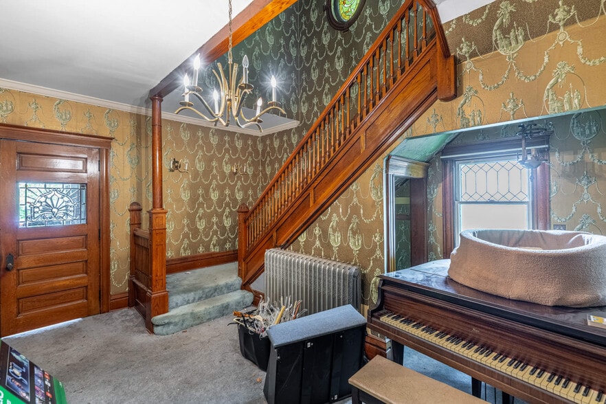 More Photos Of 134 N Front St, Saint Marys Apartments For Sale